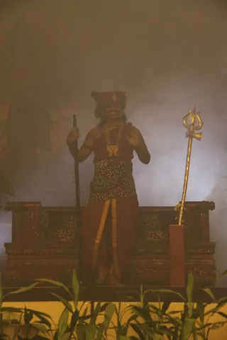 https://nithyananda.org/sites/default/files/photo-gallery/2014-12dec-10th-nithyananda-diary_IMG_1853_combodia-inner-awakenin-swamiji.jpg?1418217768