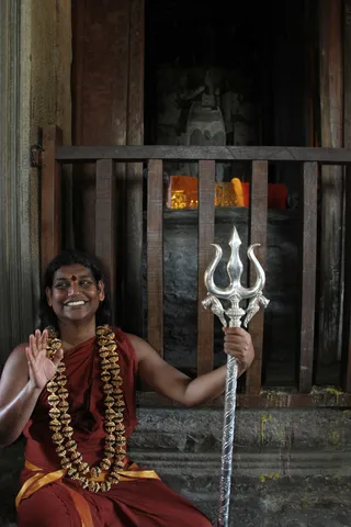 https://nithyananda.org/sites/default/files/photo-gallery/2014-12dec-11th-nithyananda-diary_IMG_2661_combodia-inner-awakening.jpg?1418387738
