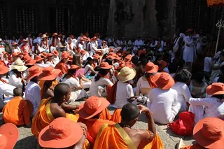 https://nithyananda.org/sites/default/files/photo-gallery/2014-12dec-11th-nithyananda-diary_IMG_2876_combodia-inner-awakening.jpg?1418388312