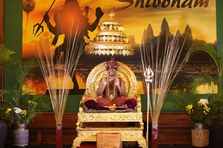 https://nithyananda.org/sites/default/files/photo-gallery/2014-12dec-14th-nithyananda-diary_IMG_4393_cambodia-satsang-swamiji.JPG?1418623512