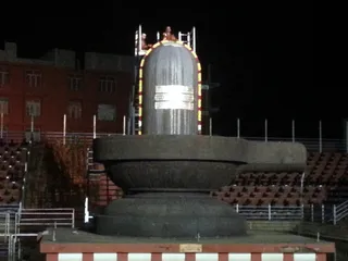 https://nithyananda.org/sites/default/files/photo-gallery/2014-12dec-15th-nithyananda-diary_IMG_20141215_052304_bidadi-rudrabishekam.jpg?1418716700