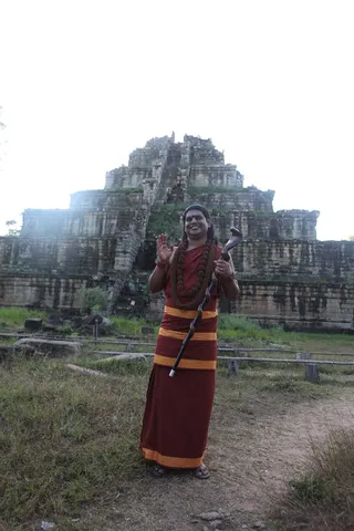 https://nithyananda.org/sites/default/files/photo-gallery/2014-12dec-15th-nithyananda-diary_IMG_5315_combodia-inner-awakening.jpg?1418715293
