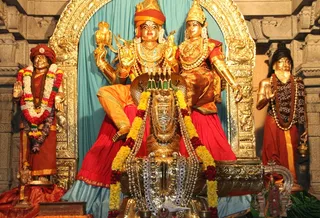 http://nithyananda.org/sites/default/files/photo-gallery/2015-01jan-02rd-nithyananda-diary_IMG_0479_bidadi-purvanga-pujas.JPG