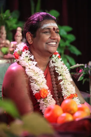 http://nithyananda.org/sites/default/files/photo-gallery/2015-01jan-03nd-nithyananda-diary_IMG_2054_bidadi-swamiji.JPG
