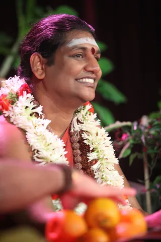 http://nithyananda.org/sites/default/files/photo-gallery/2015-01jan-03nd-nithyananda-diary_IMG_2055_bidadi-swamiji.JPG
