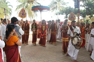 http://nithyananda.org/sites/default/files/photo-gallery/2015-01jan-04th-nithyananda-diary_IMG_2521_bidadi-jayanthi-bramhotsava.JPG