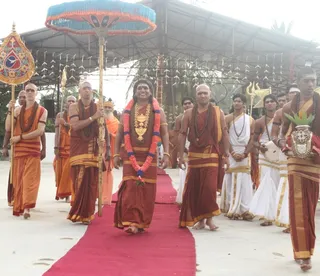 http://nithyananda.org/sites/default/files/photo-gallery/2015-01jan-04th-nithyananda-diary_IMG_2533_bidadi-jayanthi-bramhotsava.JPG