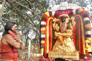 http://nithyananda.org/sites/default/files/photo-gallery/2015-01jan-04th-nithyananda-diary_IMG_2718_bidadi-jayanthi-bramhotsava.JPG