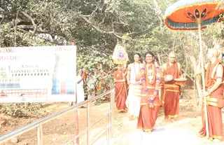 http://nithyananda.org/sites/default/files/photo-gallery/2015-01jan-04th-nithyananda-diary_IMG_2721_bidadi-jayanthi-bramhotsava.JPG