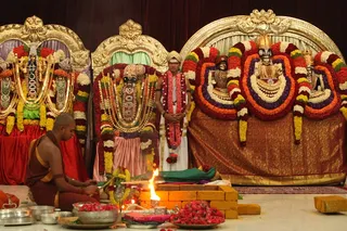 http://nithyananda.org/sites/default/files/photo-gallery/2015-01jan-09th-nithyananda-diary_IMG_3871_bidadi-kalyanotsava_4.JPG