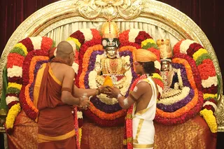 http://nithyananda.org/sites/default/files/photo-gallery/2015-01jan-09th-nithyananda-diary_IMG_3899_bidadi-kalyanotsava_1.JPG