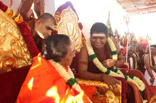 http://nithyananda.org/sites/default/files/photo-gallery/2015-01jan-11th-nithyananda-diary_IMG_4413_bidadi-atirudra-mahayaga-day-1.JPG