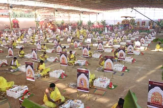 http://nithyananda.org/sites/default/files/photo-gallery/2015-01jan-11th-nithyananda-diary_IMG_4494_bidadi-atirudra-mahayaga-day-1.JPG