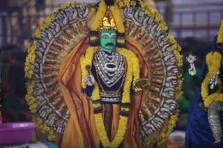 http://nithyananda.org/sites/default/files/photo-gallery/2015-01jan-12th-nithyananda-diary_IMG_5545_bidadi-atirudra-mahayaga-day2.JPG
