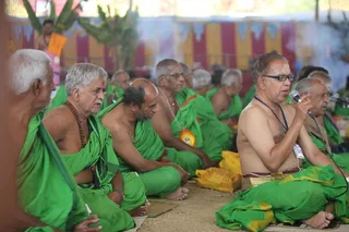 http://nithyananda.org/sites/default/files/photo-gallery/2015-01jan-12th-nithyananda-diary_IMG_5561_bidadi-atirudra-mahayaga-day2.JPG