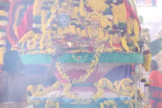 http://nithyananda.org/sites/default/files/photo-gallery/2015-01jan-12th-nithyananda-diary_IMG_5671_bidadi-atirudra-mahayaga-day2.JPG