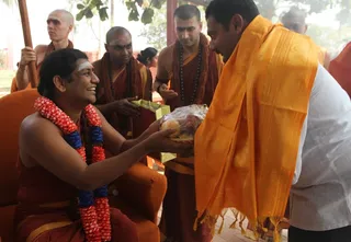 http://nithyananda.org/sites/default/files/photo-gallery/2015-01jan-15th-nithyananda-diary_IMG_8776_bidadi-pongal-celebration.JPG