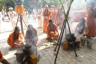 http://nithyananda.org/sites/default/files/photo-gallery/2015-01jan-15th-nithyananda-diary_IMG_8780_bidadi-pongal-celebration.JPG