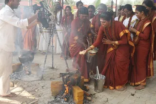 http://nithyananda.org/sites/default/files/photo-gallery/2015-01jan-15th-nithyananda-diary_IMG_8787_bidadi-pongal-celebration.JPG