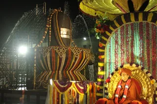 http://nithyananda.org/sites/default/files/photo-gallery/2015-01jan-15th-nithyananda-diary_IMG_9001_bidadi-theppal.JPG