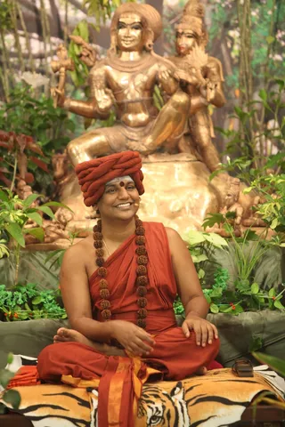 http://nithyananda.org/sites/default/files/photo-gallery/2015-01jan-21st-nithyananda-diary_IMG_9970_bidadi-nithya-satsang-swamiji.JPG