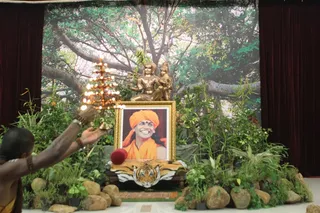http://nithyananda.org/sites/default/files/photo-gallery/2015-01jan-22nd-nithyananda-diary_IMG_9900_bidadi-satsang.JPG