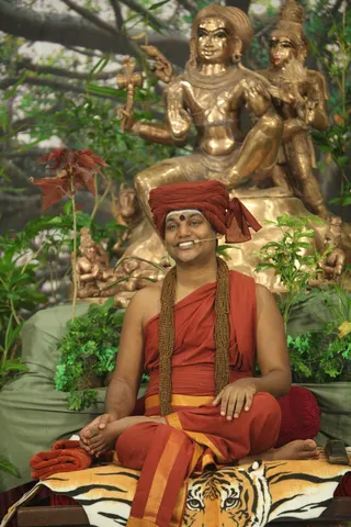 http://nithyananda.org/sites/default/files/photo-gallery/2015-01jan-23rd-nithyananda-diary_IMG_0056_bidadi-satsang-swamiji.JPG