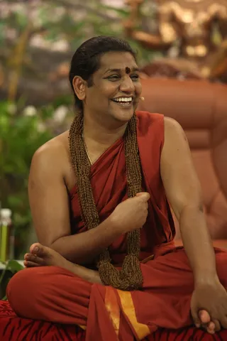 http://nithyananda.org/sites/default/files/photo-gallery/2015-01jan-25th-nithyananda-diary_IMG_1238_bidadi-nky-session-swamiji.JPG