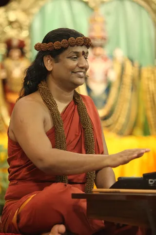 http://nithyananda.org/sites/default/files/photo-gallery/2015-01jan-25th-nithyananda-diary_IMG_1323_bidadi-nky-shivoham-process-session-swamiji-musical-instruments-electronic-pad.JPG