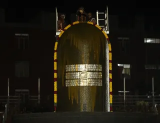 http://nithyananda.org/sites/default/files/photo-gallery/2015-01jan-26th-nithyananda-diary_IMG_1499_bidadi-rudrabishekam.JPG