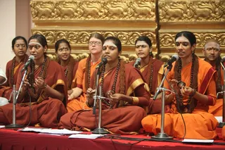 http://nithyananda.org/sites/default/files/photo-gallery/2015-01jan-26th-nithyananda-diary_IMG_1566_bidadi-satsang-kirthan.JPG