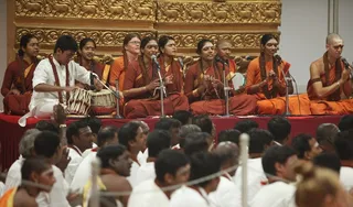 http://nithyananda.org/sites/default/files/photo-gallery/2015-01jan-26th-nithyananda-diary_IMG_1590_bidadi-satsang-kirthan.JPG
