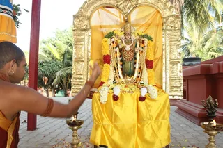http://nithyananda.org/sites/default/files/photo-gallery/2015-01jan-26th-nithyananda-diary_IMG_1591_bidadi-ratha-saptami.JPG