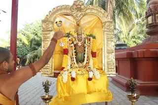 http://nithyananda.org/sites/default/files/photo-gallery/2015-01jan-26th-nithyananda-diary_IMG_1597_bidadi-ratha-saptami.JPG