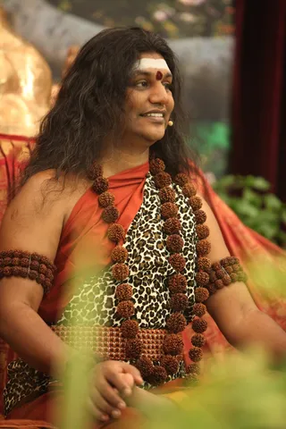 http://nithyananda.org/sites/default/files/photo-gallery/2015-01jan-26th-nithyananda-diary_IMG_1610_bidadi-nky-day4-shivoham-session-swamiji.JPG