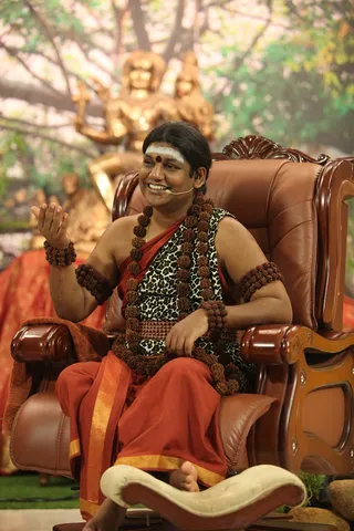 http://nithyananda.org/sites/default/files/photo-gallery/2015-01jan-26th-nithyananda-diary_IMG_1725_bidadi-nky-day4-shivoham-session-swamiji.JPG