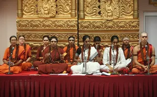 http://nithyananda.org/sites/default/files/photo-gallery/2015-01jan-27th-nithyananda-diary_IMG_1971_bidadi-nithya-kirthan.JPG