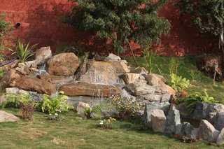 http://nithyananda.org/sites/default/files/photo-gallery/2015-01jan-28th-nithyananda-diary_IMG_2051_bidadi-garden-fountain.JPG