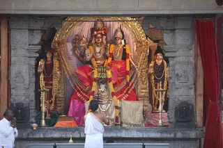 Arati to Sri Nithyanandeshwara, Nithyanandeshwari, Swayambu Linga, Swamiji's moorthi and Moorthy of Kapila Muni