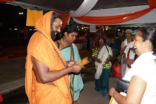 http://nithyananda.org/sites/default/files/photo-gallery/2015-02feb-03rd-nithyananda-diary_DSC07636_malaysia-thaipoosam-photos_0.JPG
