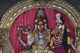 http://nithyananda.org/sites/default/files/photo-gallery/2015-02feb-04th-nithyananda-diary_IMG_4112_bidadi-anandaswara%20and%20anandaswari.JPG