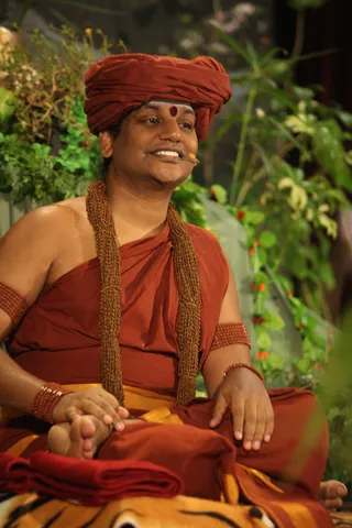 http://nithyananda.org/sites/default/files/photo-gallery/2015-02feb-07th-nithyananda-diary_IMG_4996_bidadi-satsang-swamiji.JPG
