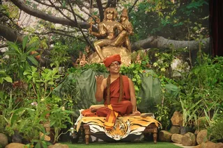 http://nithyananda.org/sites/default/files/photo-gallery/2015-02feb-10th-nithyananda-diary_IMG_5485_bidadi-satsang-swamiji.JPG