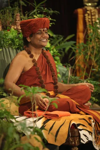 http://nithyananda.org/sites/default/files/photo-gallery/2015-02feb-12th-nithyananda-diary_IMG_5770_bidadi-satsang-swamiji.JPG