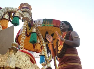 http://nithyananda.org/sites/default/files/photo-gallery/2015-02feb-17th-nithyananda-diary_IMG_7338_bidadi-shivaratri-ratham.JPG