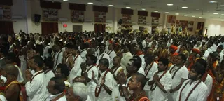 http://nithyananda.org/sites/default/files/photo-gallery/2015-02feb-17th-nithyanda-diary_IMG_7995_bidadi-shivarathri-satsang-peoples.jpg