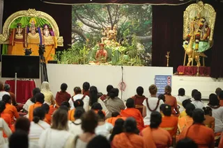 http://nithyananda.org/sites/default/files/photo-gallery/2015-02feb-24th-nithyanda-diary_IMG_0108_bidadi-satsang-swamiji.JPG