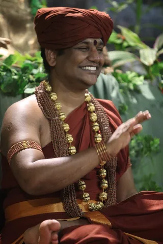 http://nithyananda.org/sites/default/files/photo-gallery/2015-03mar-03rd-nithyananda-diary_IMG_2143_bidadi-nithya-satsang-swamiji.JPG