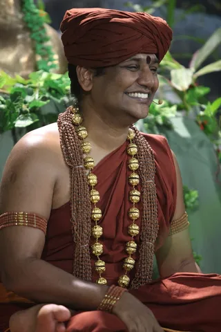 http://nithyananda.org/sites/default/files/photo-gallery/2015-03mar-03rd-nithyananda-diary_IMG_2144_bidadi-nithya-satsang-swamiji.JPG