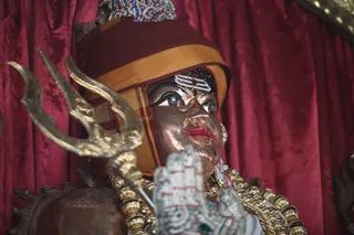 http://nithyananda.org/sites/default/files/photo-gallery/2015-03mar-10th-nithyananda-diary_IMG_4009_bidadi-temple-anandaswara.JPG